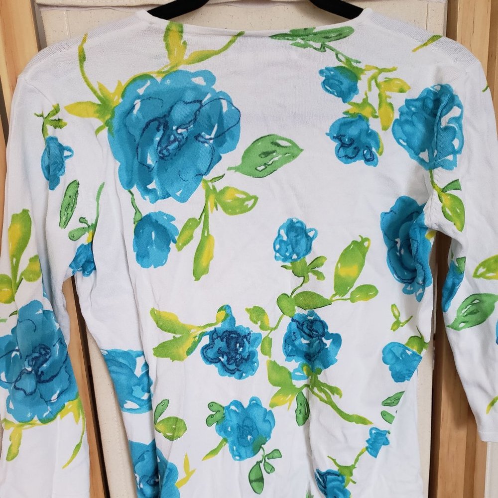 Flower Print Top - Picture 2 of 4